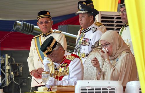 AL-SULTAN ABDULLAH RI'AYATUDDIN AL-MUSTAFA BILLAH SHAH