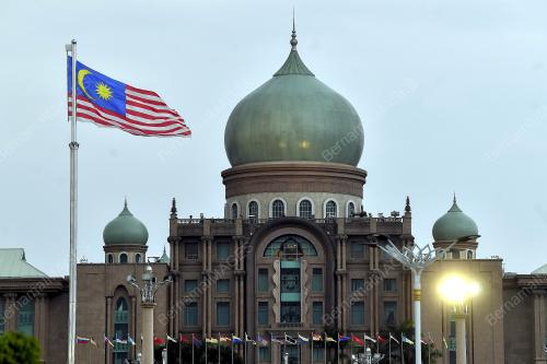 BANGUNAN PERDANA PUTRA