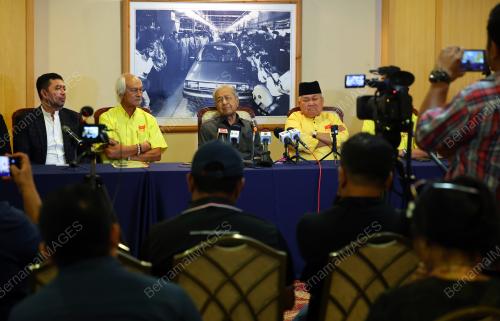 TUN DR MAHATHIR MOHAMAD