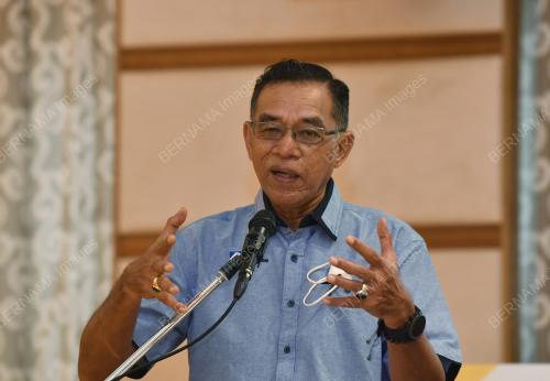 DATUK ROSOL WAHID