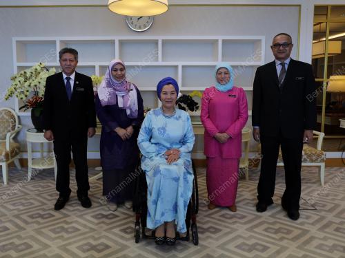 DATUK SERI NANCY SHUKRI