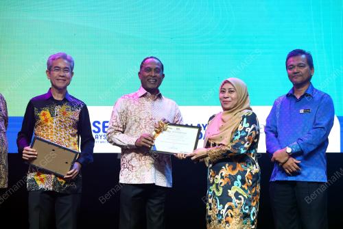 DATUK SERI DR ZAMBRY ABD KADIR