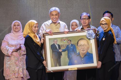 DATUK SERI DR AHMAD ZAHID HAMIDI