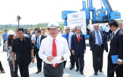 DATUK SERI NAJIB TUN RAZAK
