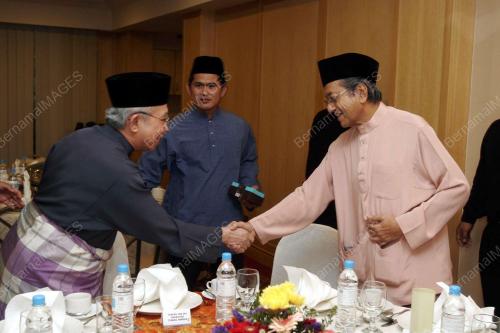 MAHATHIR MOHAMAD