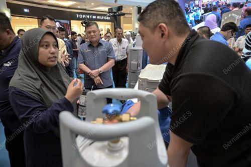 DATUK SERI HUANG TIONG SII