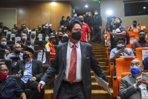 TAN SRI AZAM BAKI