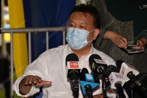 DATUK SERI ALEXANDER NANTA LINGGI