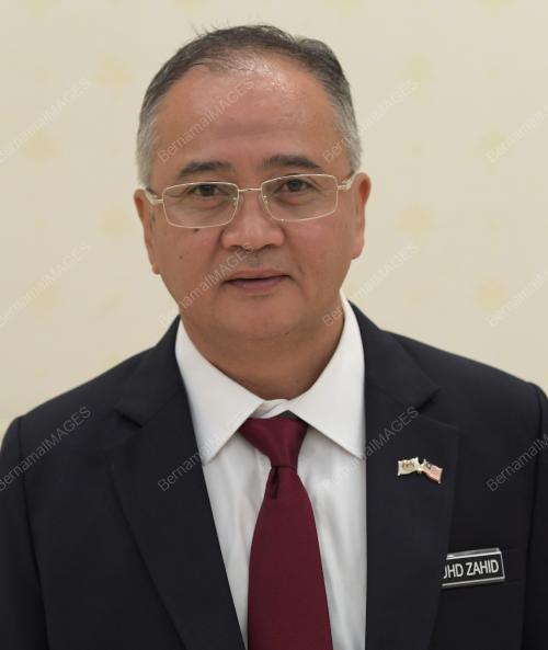 PTJ12_05092018_ANGKAT_SUMPAH_BN201809047389