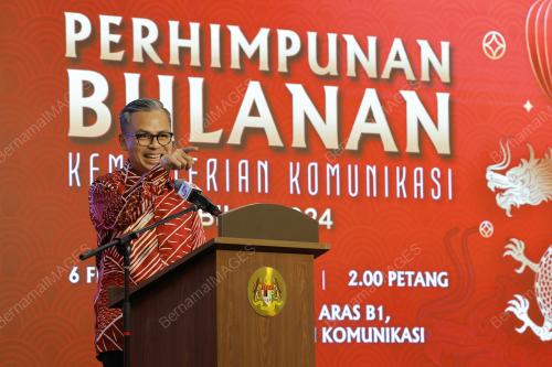 FAHMI FADZIL