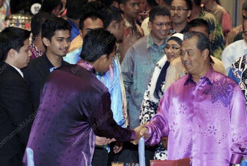 MUHYIDDIN YASSIN