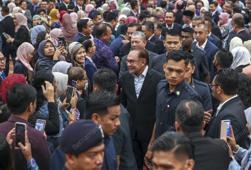 DATUK SERI ANWAR IBRAHIM