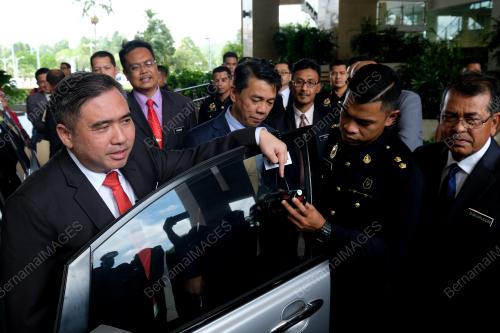 PTJ12_07052019_CERMIN_GELAP_BN201905068976