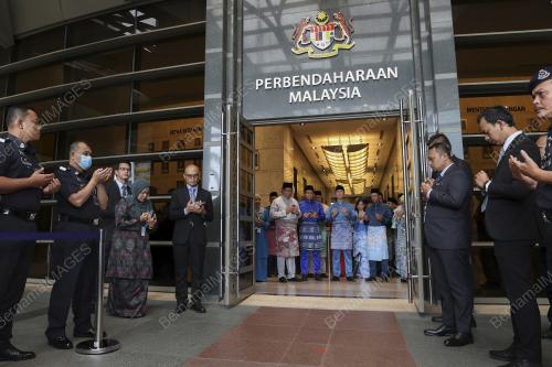 TENGKU DATUK SERI ZAFRUL TENGKU ABDUL AZIZ