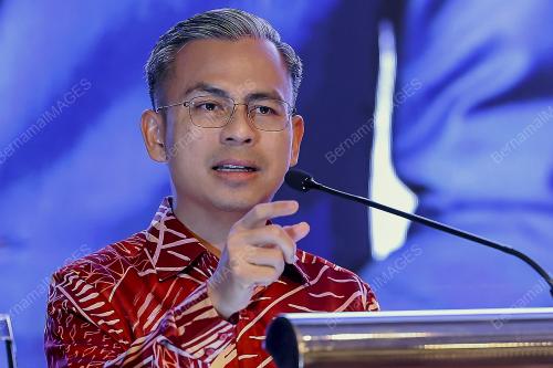 FAHMI FADZIL