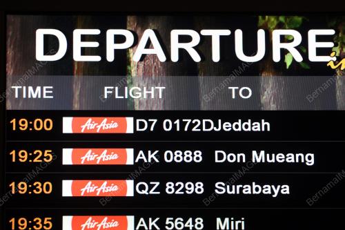 PTJ12_08022015_AIRASIAX