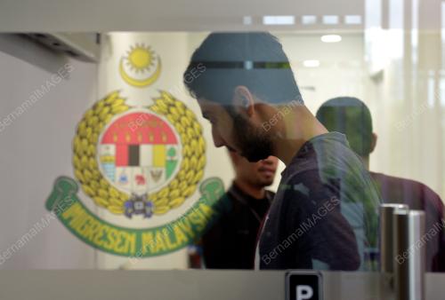 PTJ12_08022017_PELAJAR_EMGS