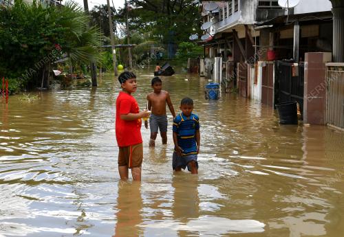 TINJAUAN KESAN BANJIR