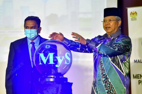 TAN SRI ANNUAR MUSA