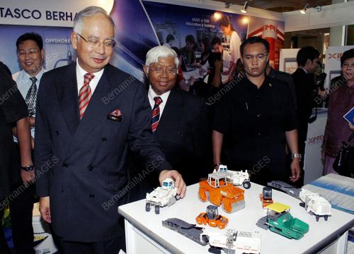 MOHD NAJIB TUN ABDUL RAZAK