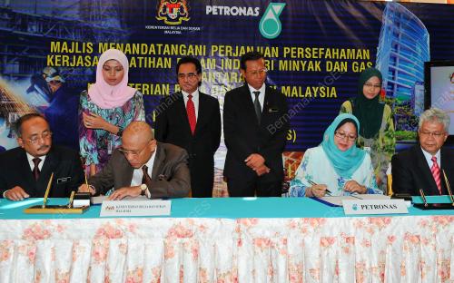 PTJ12_09082012_MOU