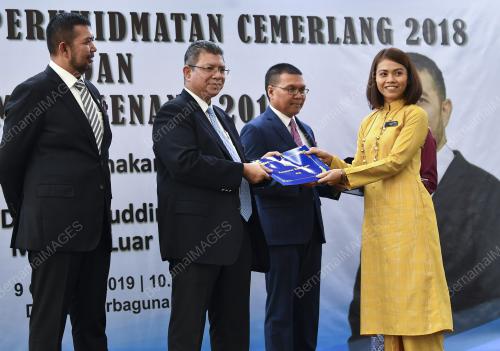 PTJ12_09102019_APC_BN201910073588
