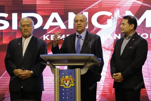 RAFIZI RAMLI