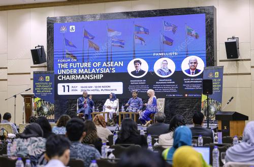 FORUM ASEAN