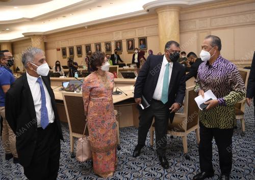 TAN SRI MUHYIDDIN YASSIN