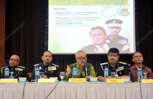 PTJ12_12012017_DIALOG