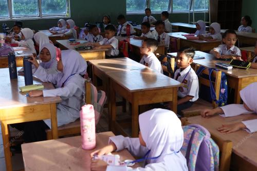 TINJAUAN HARI PERTAMA PERSEKOLAHAN 2026