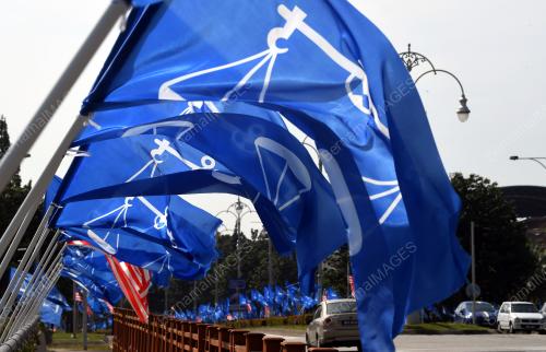 PTJ12_12042018_BENDERA