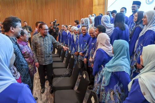 DATUK SERI ANWAR IBRAHIM