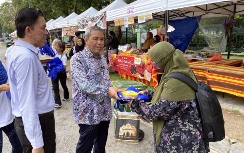 NIK SHUKRI NIK SOH