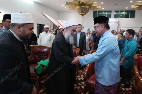 DATUK SERI ANWAR IBRAHIM