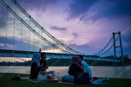 BERBUKA PUASA DI PUTRAJAYA