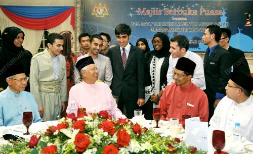 PTJ12_16072013_PM_BERBUKA