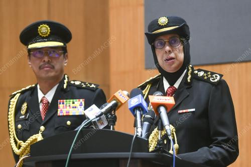 LATHEEFA KOYA