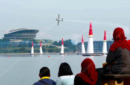 PTJ12_17052014_AIR_RACE