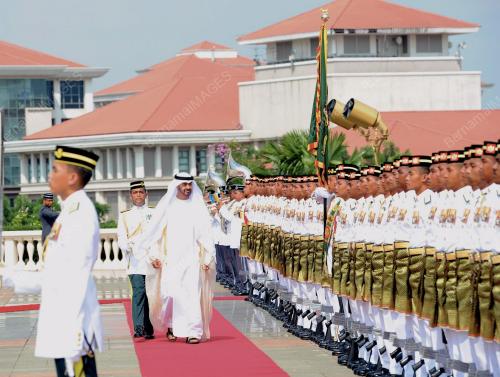 PUTERA MAHKOTA ABU DHABI