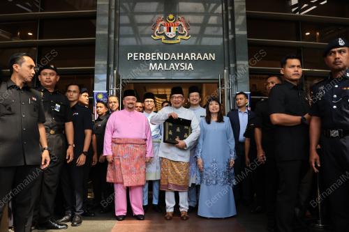 DATUK SERI ANWAR IBRAHIM
