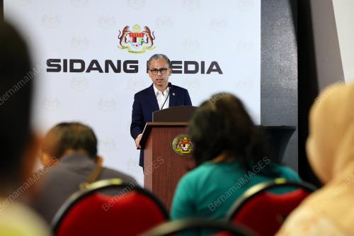 DATUK FAHMI FADZIL