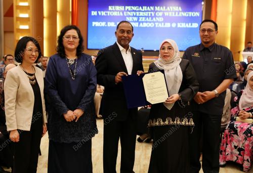DATUK SERI DR ZAMBRY ABDUL KADIR