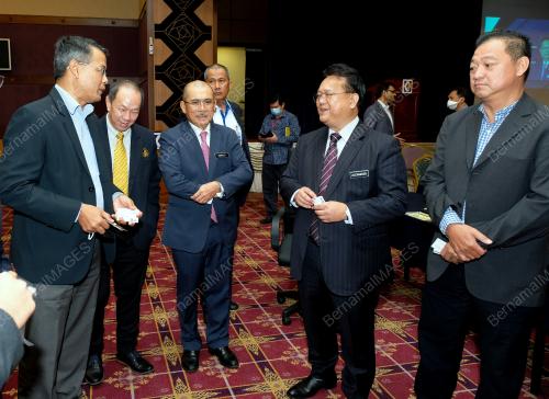 DATUK ALEXANDER NANTA LINGGI