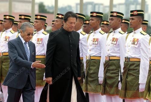 PTJ12_20112018_PM_PAKISTAN
