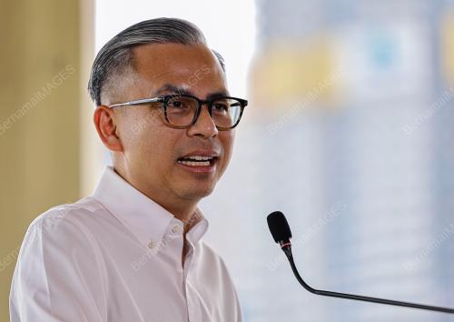 FAHMI FADZIL