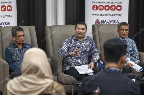 RAFIZI RAMLI