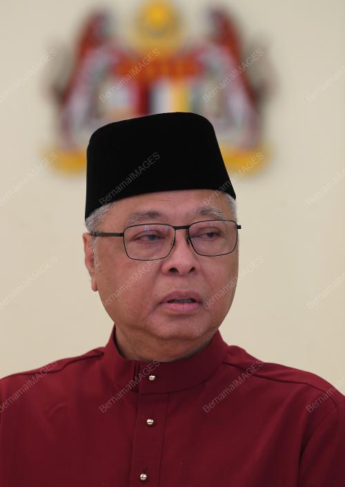 DATUK SERI ISMAIL SABRI YAAKOB