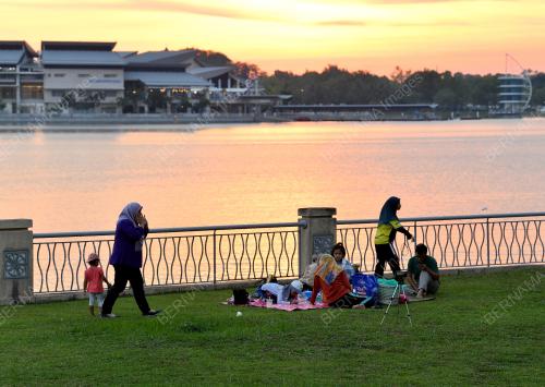 TINJAUAN AKTIVITI SEKITAR PUTRAJAYA