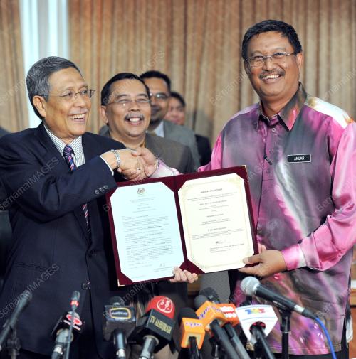 PTJ12_24042014_SPR_WATIKAH